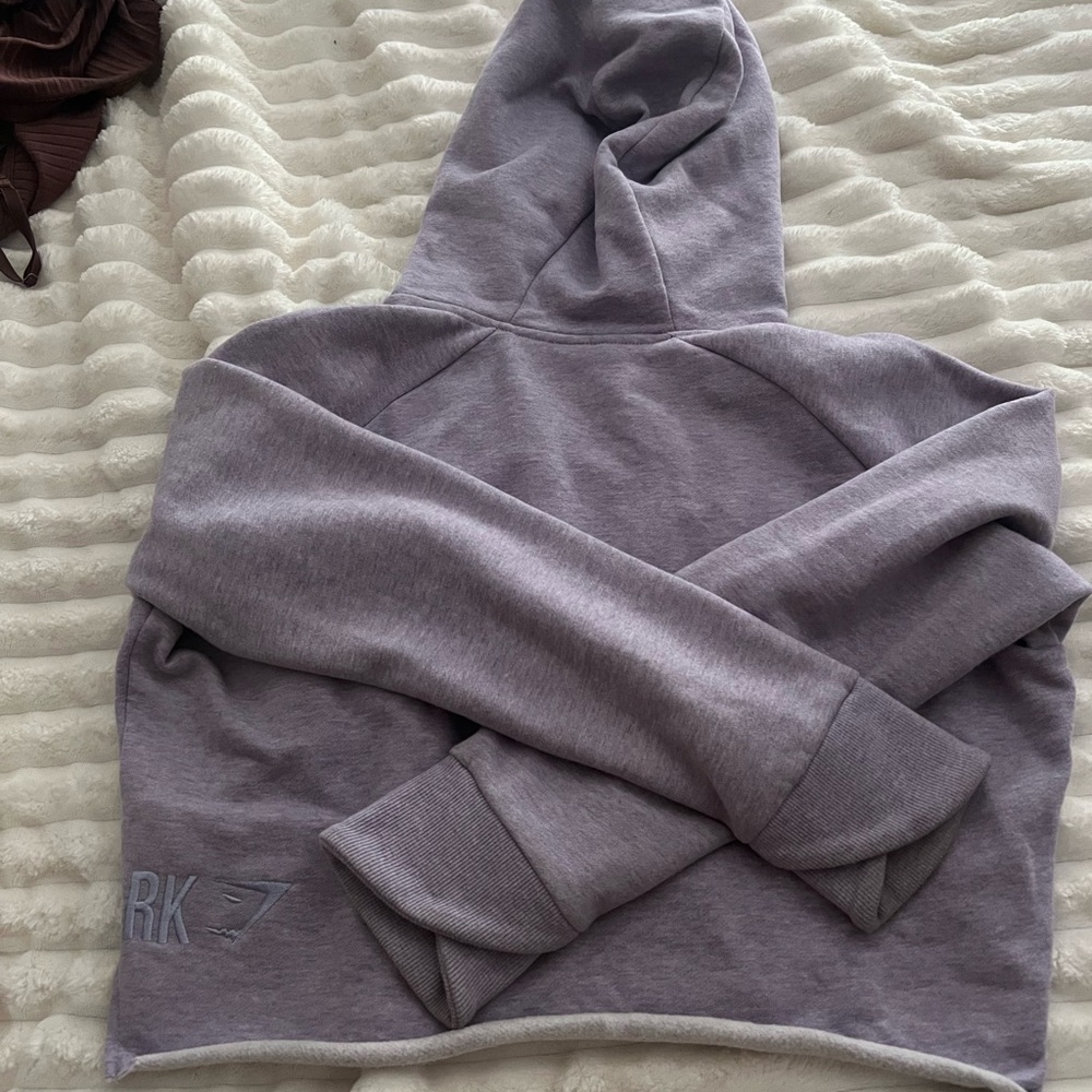 Gymshark Lavender Cropped Hoodie with Front Keyhole - Picture 3 of 5